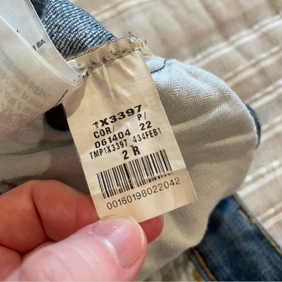 Abercrombie & Fitch Distressed Mid Rise Jeans 26 - Picture 7 of 10
